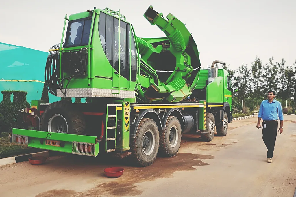 Mechanical tree spade on site